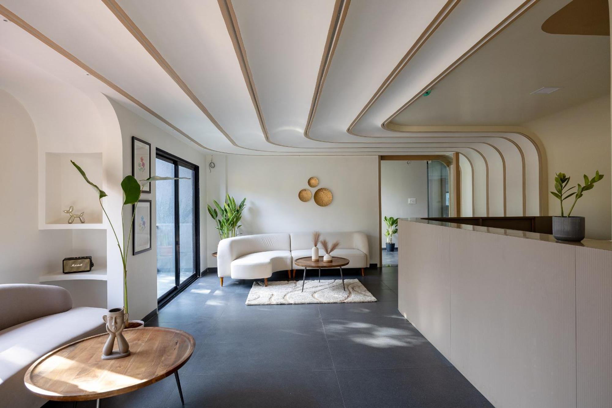Saavi Suites Daman Exterior photo
